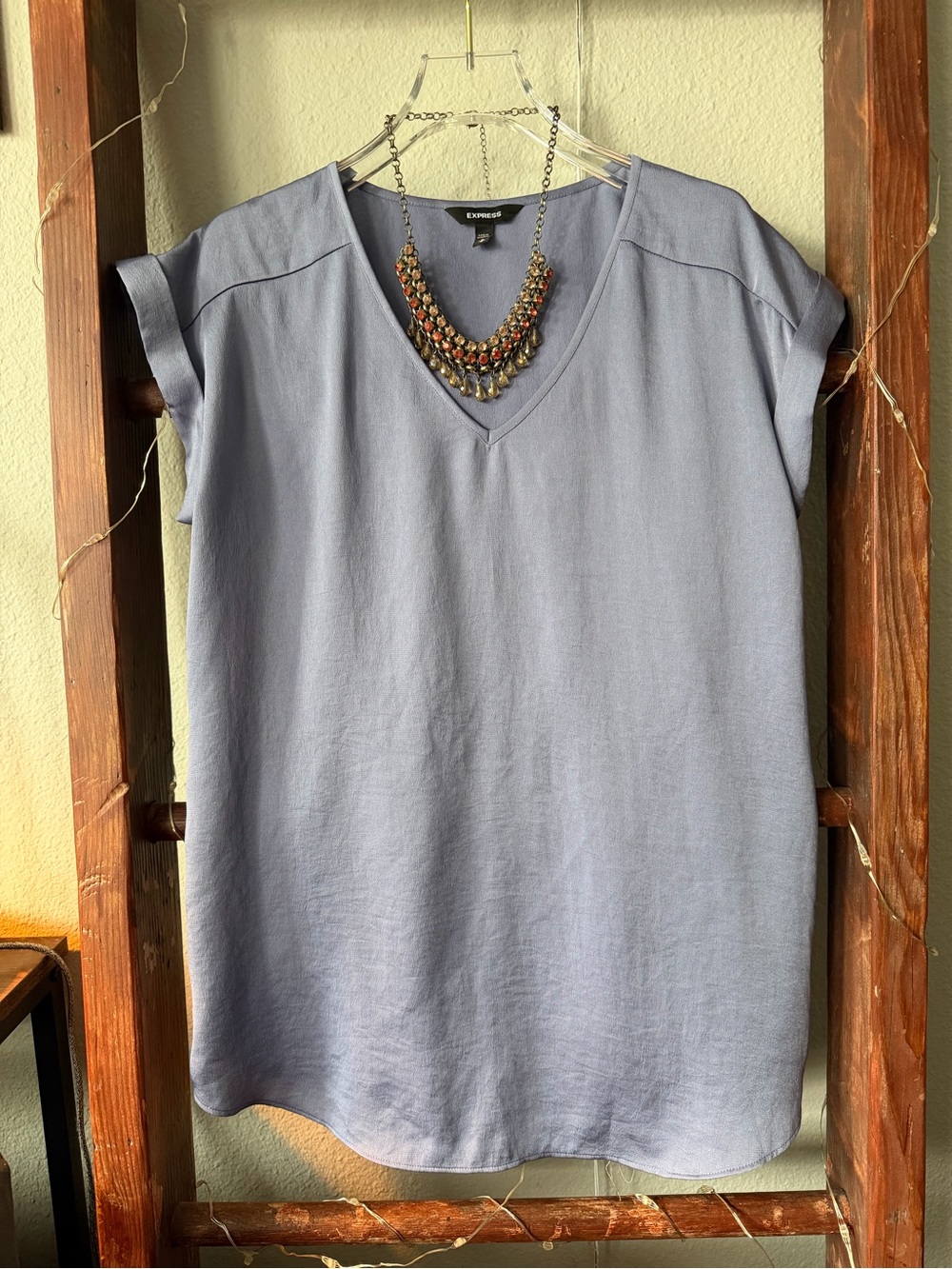 EXPRESS - Women’s V-Neck Roll-Sleeve Satin Blouse in Dusty Blue / Gray